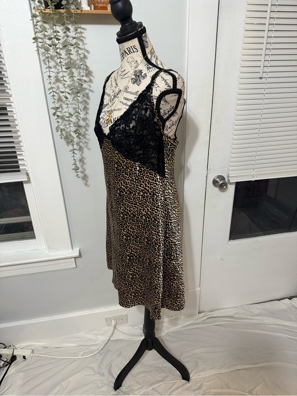 Vintage Leopard Satin Slip Dress with Black Lace Trim - Picture 3 of 6